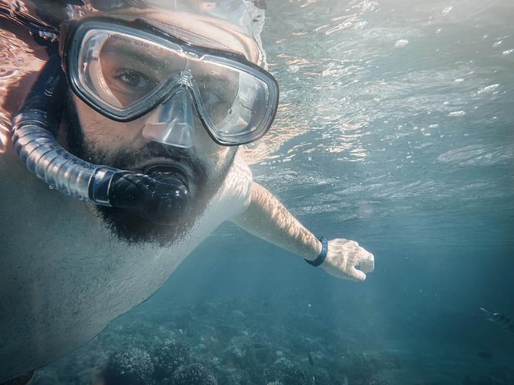 beard scuba diving