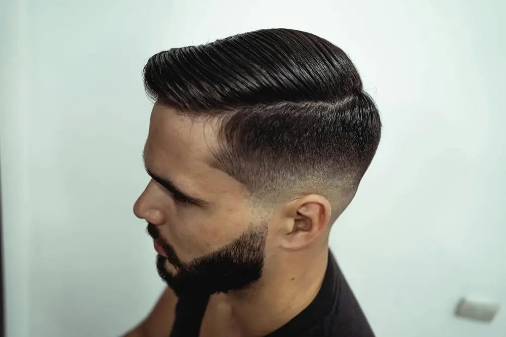 Top Hairstyles for men with beards 2025